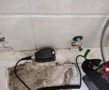 泰来屋顶漏水维修公司分享下卫生间漏水的危害及解决方法